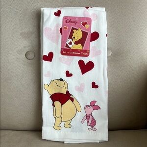 NEW Disney Winnie the Pooh Valentine Kitchen Towels ♥️
